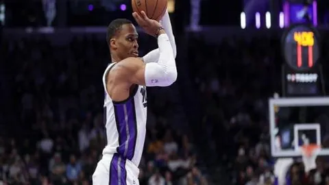 NBA新赛季首现50胜队伍，骑士连胜势头强劲，拓荒者遭逆转